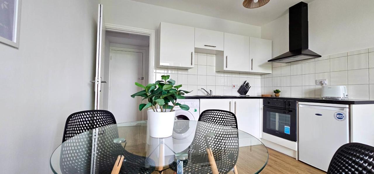 Harlequin Apartments By Switchback Stays Кардифф Экстерьер фото